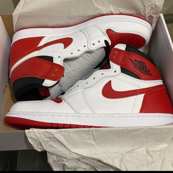 Jordan 1 - Picture 2 of 3